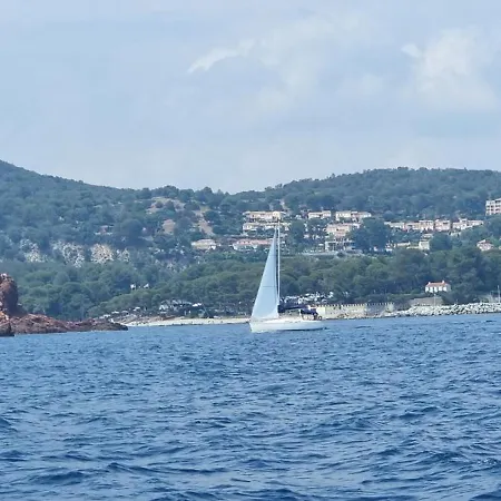 Agay Cap Esterel Le Hameau F2 Clim Plein Sud Dernier Etage Magnifique Vue شقة *