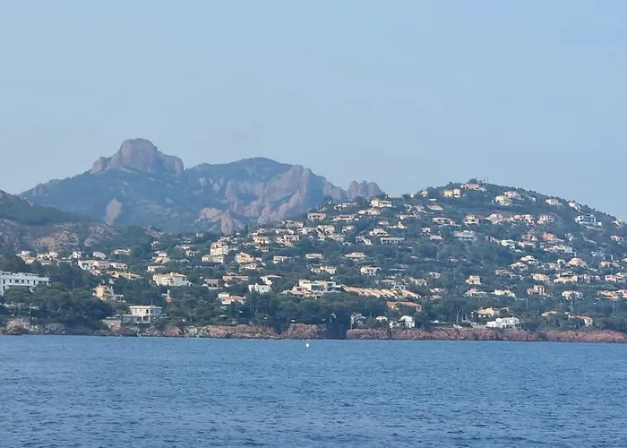 Agay Cap Esterel Le Hameau F2 Clim Plein Sud Dernier Etage Magnifique Vue Saint-Raphaël