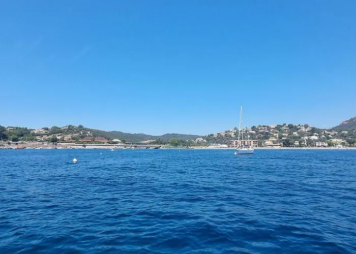 Agay Cap Esterel Le Hameau F2 Clim Plein Sud Dernier Etage Magnifique Vue Apartament