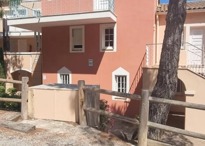 Agay Cap Esterel Le Hameau F2 Clim Plein Sud Dernier Etage Magnifique Vue * Saint-Raphaël