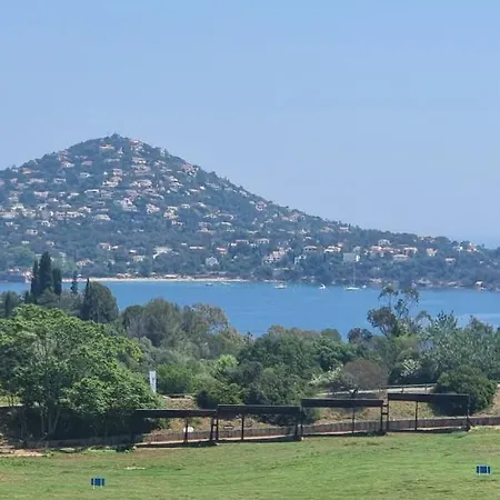 Agay Cap Esterel Le Hameau F2 Clim Plein Sud Dernier Etage Magnifique Vue Apartamento Saint-Raphaël