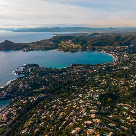 Agay Cap Esterel Le Hameau F2 Clim Plein Sud Dernier Etage Magnifique Vue * Saint-Raphaël