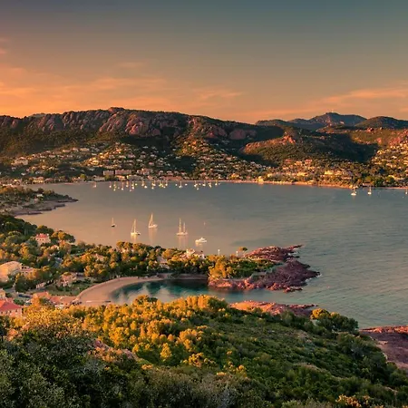 Agay Cap Esterel Le Hameau F2 Clim Plein Sud Dernier Etage Magnifique Vue Saint-Raphaël