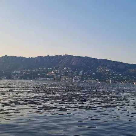 Agay Cap Esterel Le Hameau F2 Clim Plein Sud Dernier Etage Magnifique Vue * Saint-Raphael (Var)
