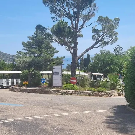 Agay Cap Esterel Le Hameau F2 Clim Plein Sud Dernier Etage Magnifique Vue *