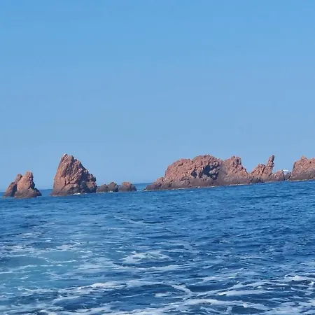 Agay Cap Esterel Le Hameau F2 Clim Plein Sud Dernier Etage Magnifique Vue Apartamento *