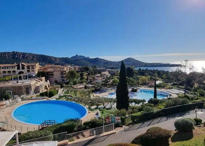 Agay Cap Esterel Le Hameau F2 Clim Plein Sud Dernier Etage Magnifique Vue Apartamento