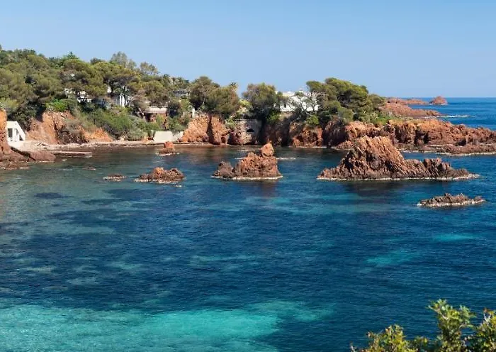 Agay Cap Esterel Le Hameau F2 Clim Plein Sud Dernier Etage Magnifique Vue *