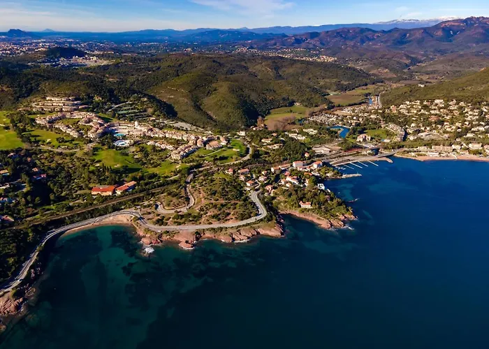 Agay Cap Esterel Le Hameau F2 Clim Plein Sud Dernier Etage Magnifique Vue *