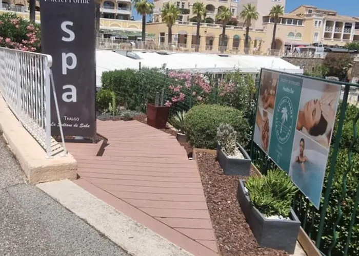 Agay Cap Esterel Le Hameau F2 Clim Plein Sud Dernier Etage Magnifique Vue Apartamento *