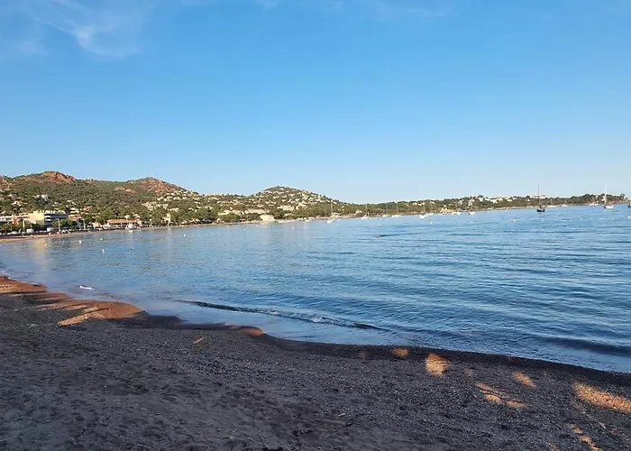 Agay Cap Esterel Le Hameau F2 Clim Plein Sud Dernier Etage Magnifique Vue