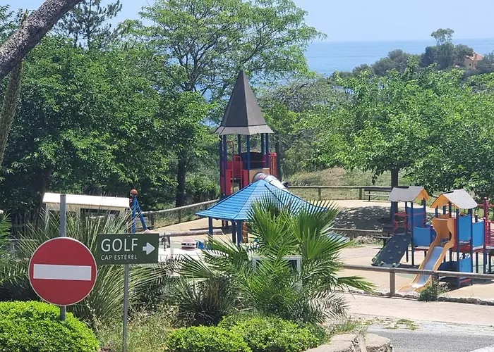 Agay Cap Esterel Le Hameau F2 Clim Plein Sud Dernier Etage Magnifique Vue * Saint-Raphaël